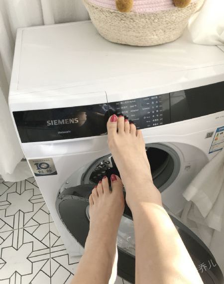 色噜噜久久综合伊人一本_BD国语神马影院手机在线